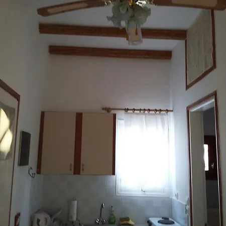 Avgerinos Paliochori Guest house Milos Island