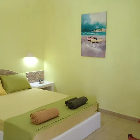 Avgerinos Paliochori 3* Milos Island