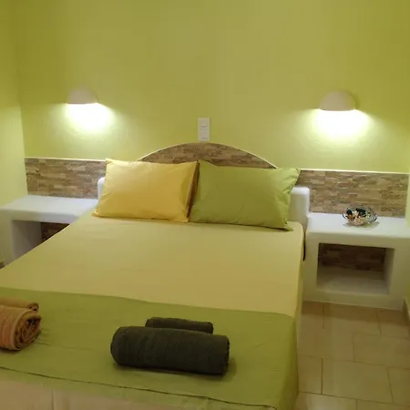 Pensionat Avgerinos Paliochori 3*