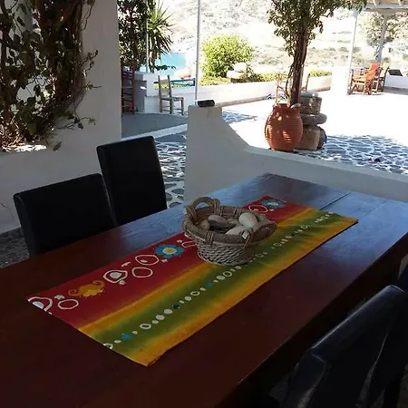 Avgerinos Paliochori Pensionat 3*
