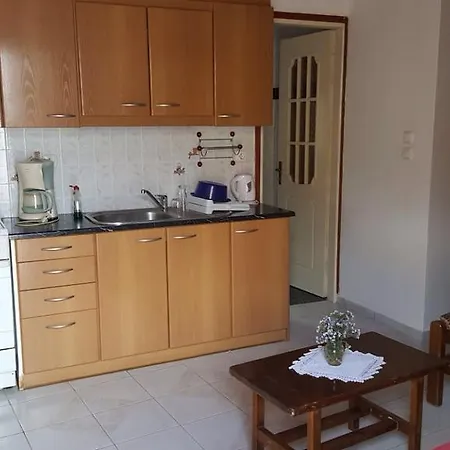 Guest house Avgerinos Paliochori