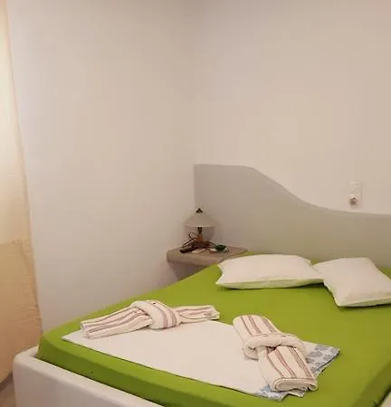 Avgerinos Paliochori Pensionat